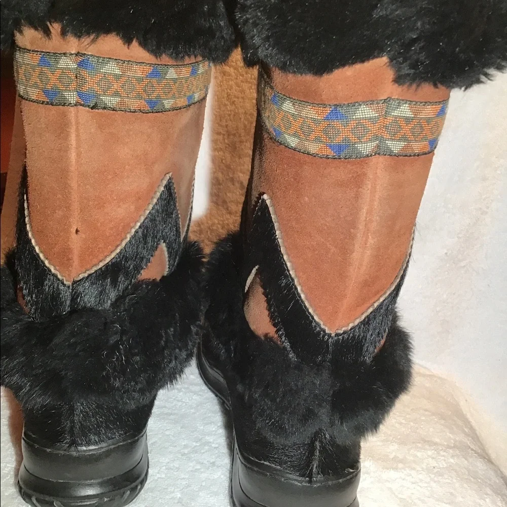 Pajar womens black/brown goat hair boots size 10